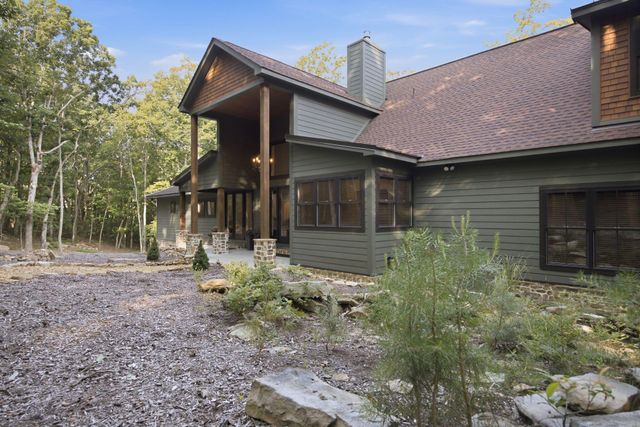 454 Highland Forest Circle, Menlo, GA 30731