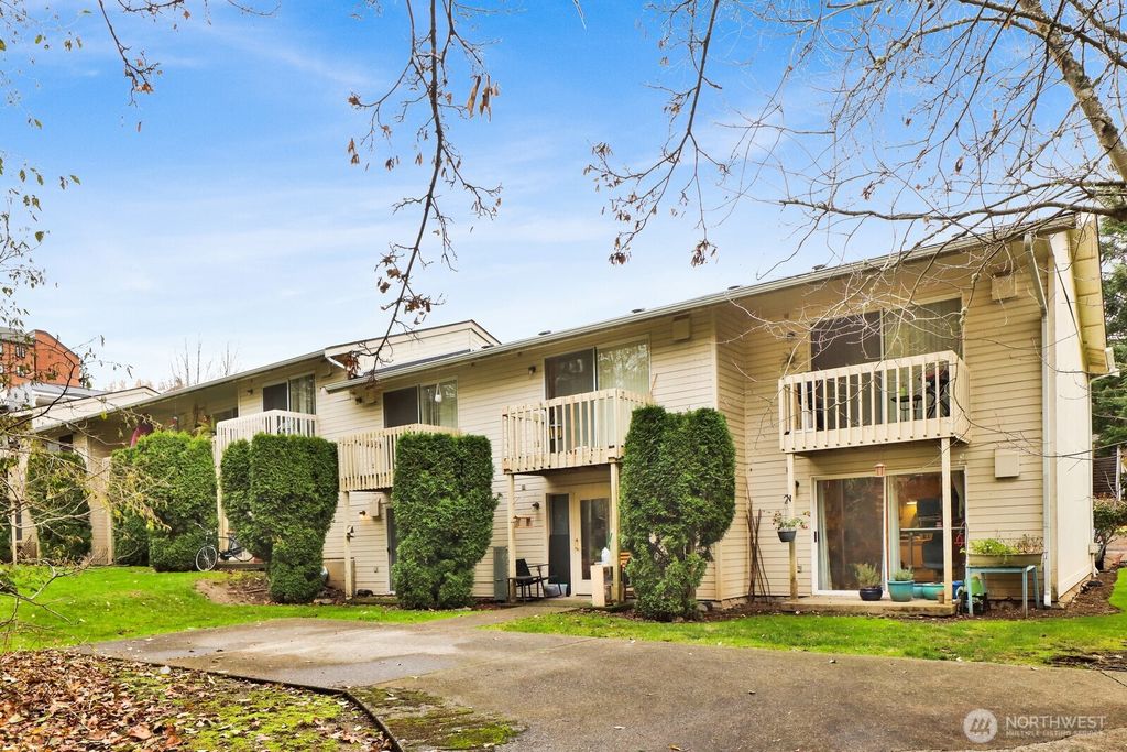 2303 Taylor Avenue, Bellingham, WA 98225