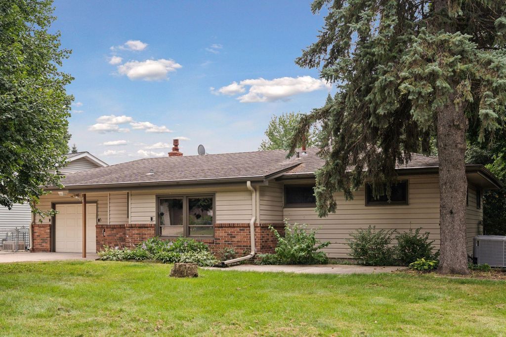 1156 128th Avenue NE, Blaine, MN 55434