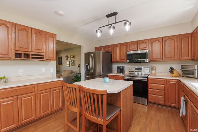 775 E Case Boulevard, Albany, IN 47320