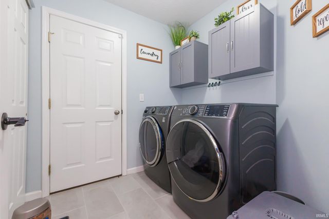 775 E Case Boulevard, Albany, IN 47320