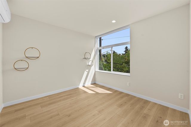 1602 E Marion Street, Seattle, WA 98122