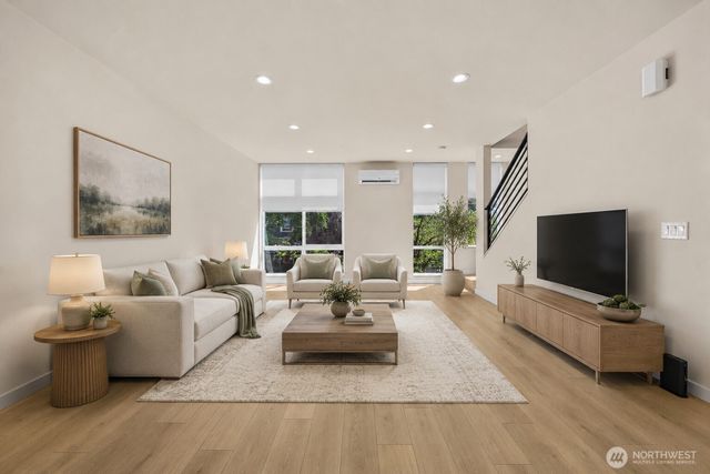 1602 E Marion Street, Seattle, WA 98122