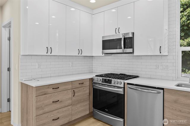 1602 E Marion Street, Seattle, WA 98122