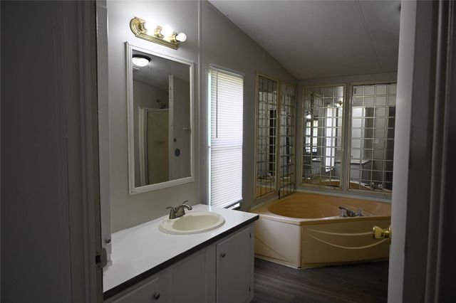 12766 Paradise View Court W, Willis, TX 77318