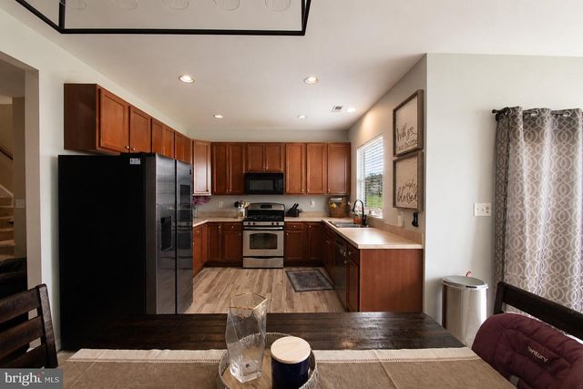 406 WILMORE DR, Middletown, DE 19709