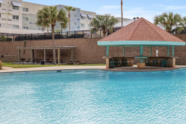 9520 Seawall Boulevard 319, Galveston, TX 77554