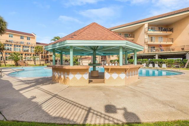 9520 Seawall Boulevard 319, Galveston, TX 77554