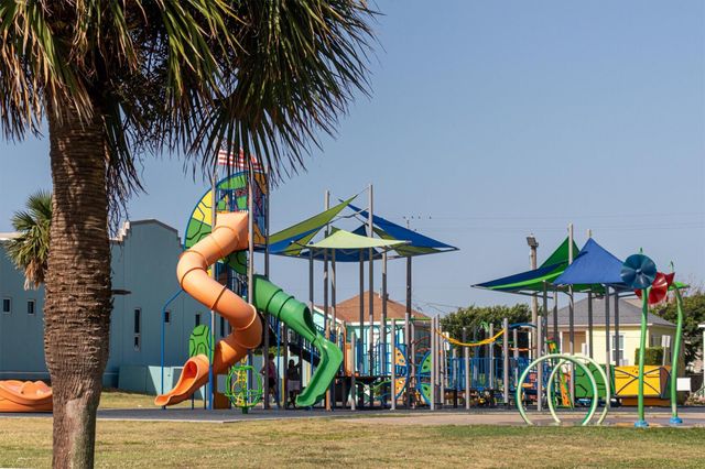 9520 Seawall Boulevard 319, Galveston, TX 77554