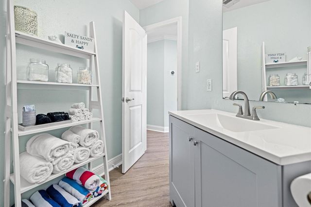 9520 Seawall Boulevard 319, Galveston, TX 77554
