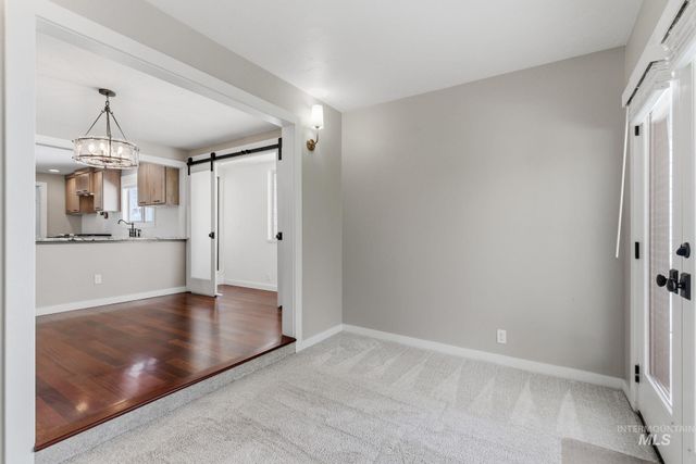 7840 W Crestwood Dr, Boise, ID 83704