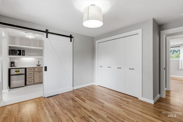 7840 W Crestwood Dr, Boise, ID 83704