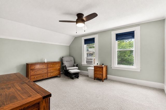 9 Giles St, Methuen, MA 01844