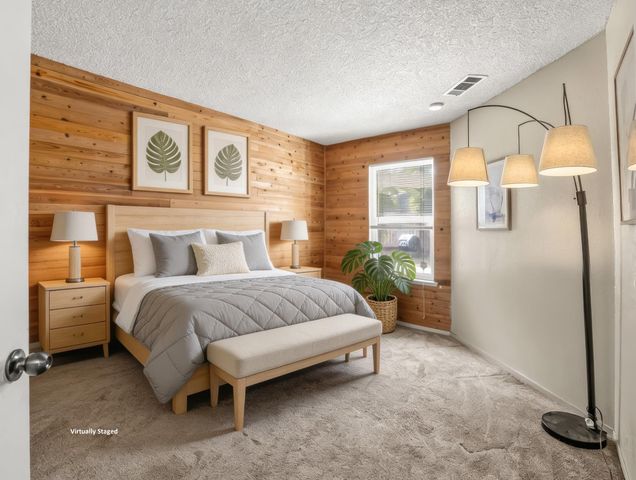 2521 N Selland Avenue, Fresno, CA 93722