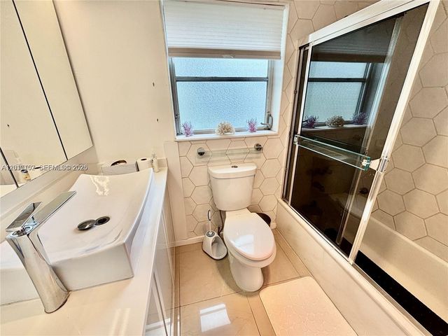 3051 S Palm Aire Drive 201, Pompano Beach, FL 33069