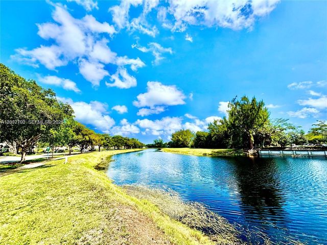 3051 S Palm Aire Drive 201, Pompano Beach, FL 33069