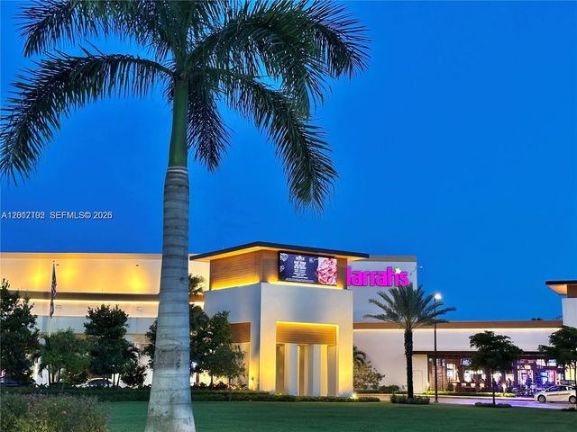 3051 S Palm Aire Drive 201, Pompano Beach, FL 33069