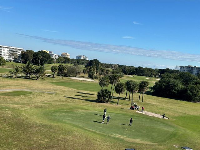 3051 S Palm Aire Drive 201, Pompano Beach, FL 33069