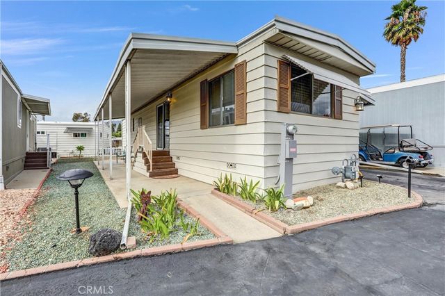 840 Foothill Vista MHP 85, Azusa, CA 91702