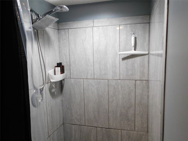 3205 LYNANN Lane, Fairview, PA 16415