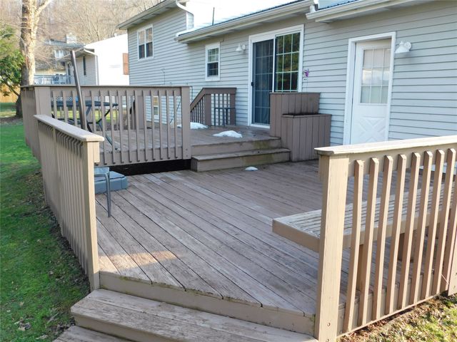 3205 LYNANN Lane, Fairview, PA 16415