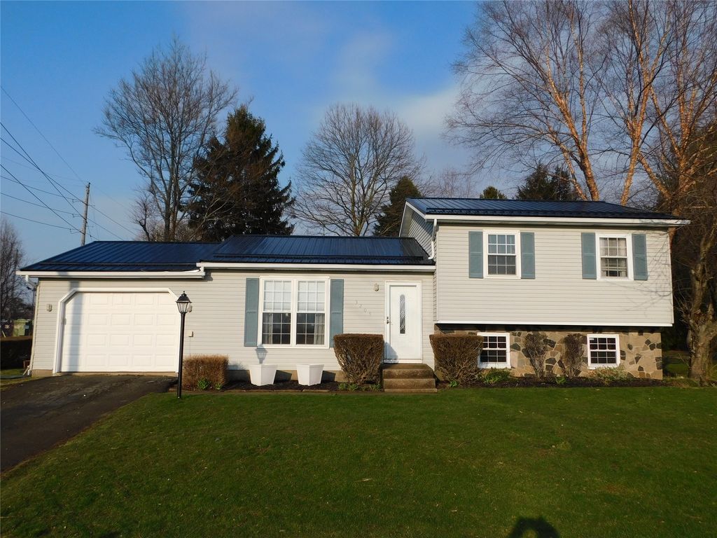 3205 LYNANN Lane, Fairview, PA 16415