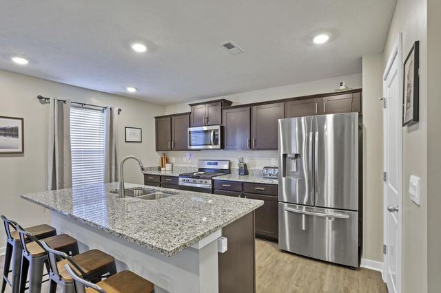 1505 Hansberry Drive, Lithopolis, OH 43136