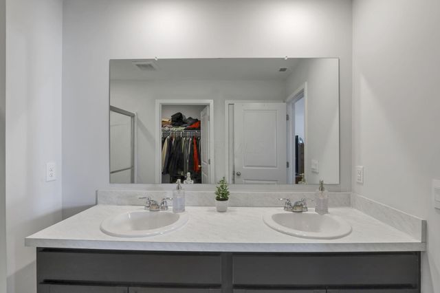 1505 Hansberry Drive, Lithopolis, OH 43136