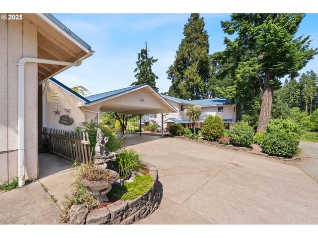 31762 NICHOLS Ln, Cottage Grove, OR 97424