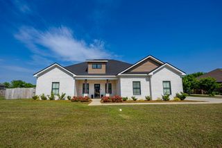 88 June Dr, Midland City, AL 36350