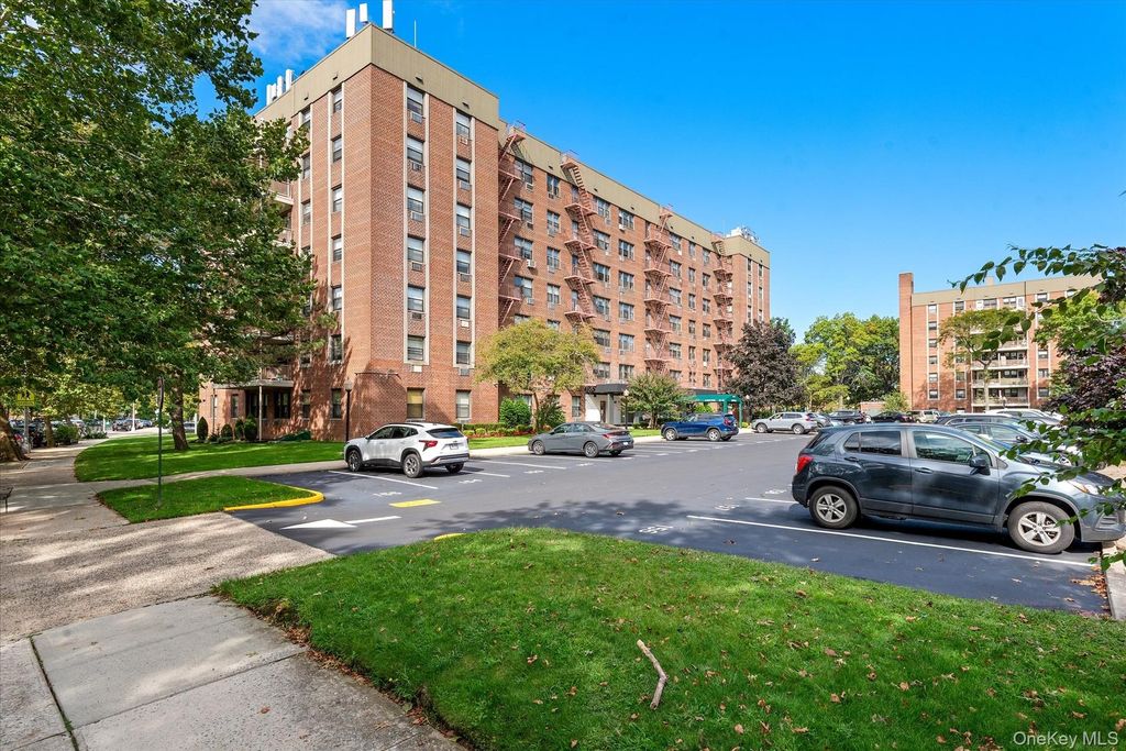 84-09 155th Avenue 5C, Howard Beach, NY 11414