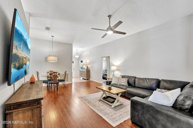 96398 COMMODORE POINT Drive, Yulee, FL 32097
