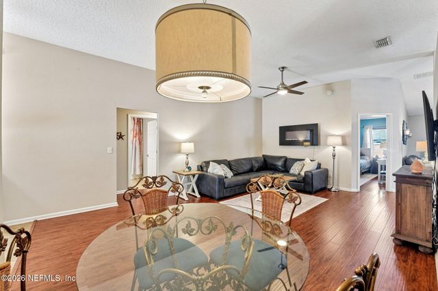 96398 COMMODORE POINT Drive, Yulee, FL 32097