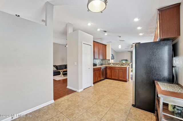 96398 COMMODORE POINT Drive, Yulee, FL 32097