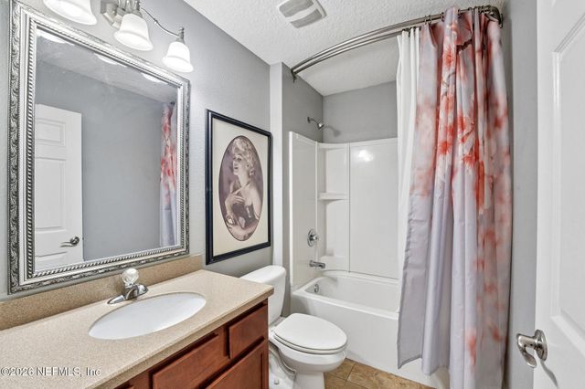 96398 COMMODORE POINT Drive, Yulee, FL 32097
