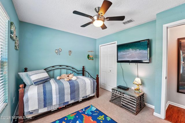 96398 COMMODORE POINT Drive, Yulee, FL 32097