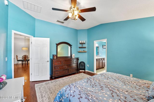 96398 COMMODORE POINT Drive, Yulee, FL 32097