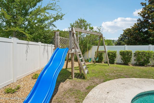 96398 COMMODORE POINT Drive, Yulee, FL 32097