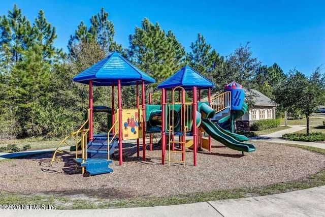 96398 COMMODORE POINT Drive, Yulee, FL 32097