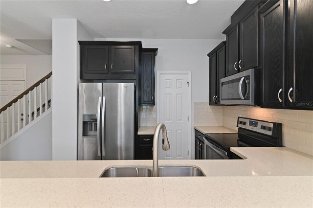 2913 WINDMILL DR, Kissimmee, FL 34741