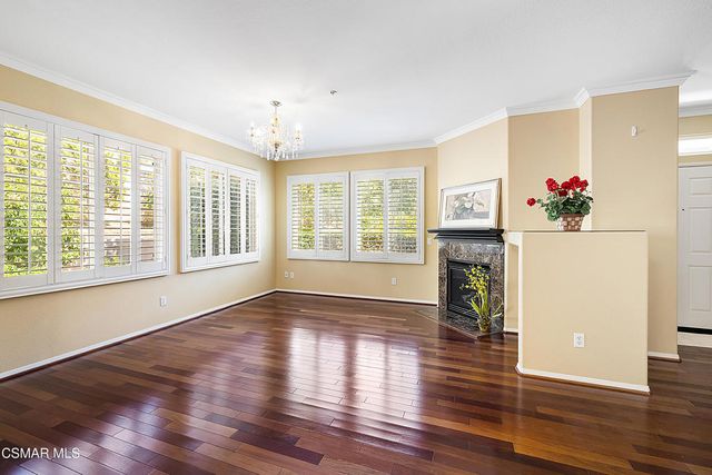 1325 Ashton Park Lane, Newbury Park, CA 91320