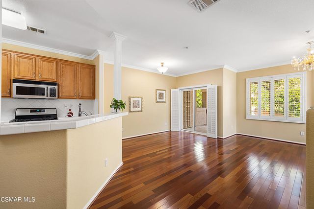 1325 Ashton Park Lane, Newbury Park, CA 91320