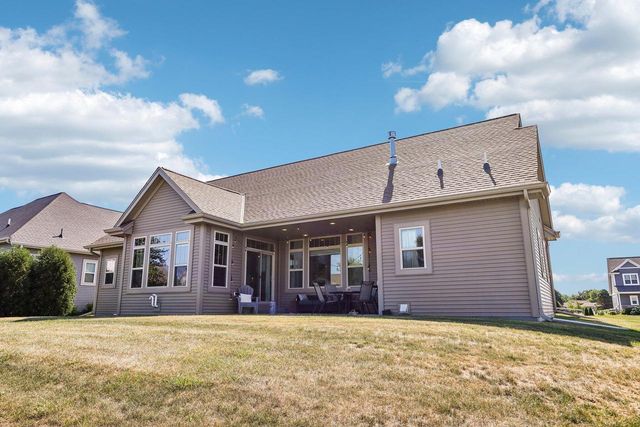 517 Spur ROAD, Slinger, WI 53086