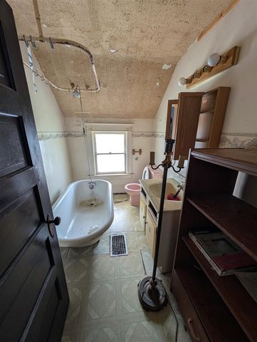 134 S Mansfield Street, Ironwood, MI 49938