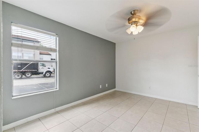 5112 CONROY ROAD 311, Orlando, FL 32811