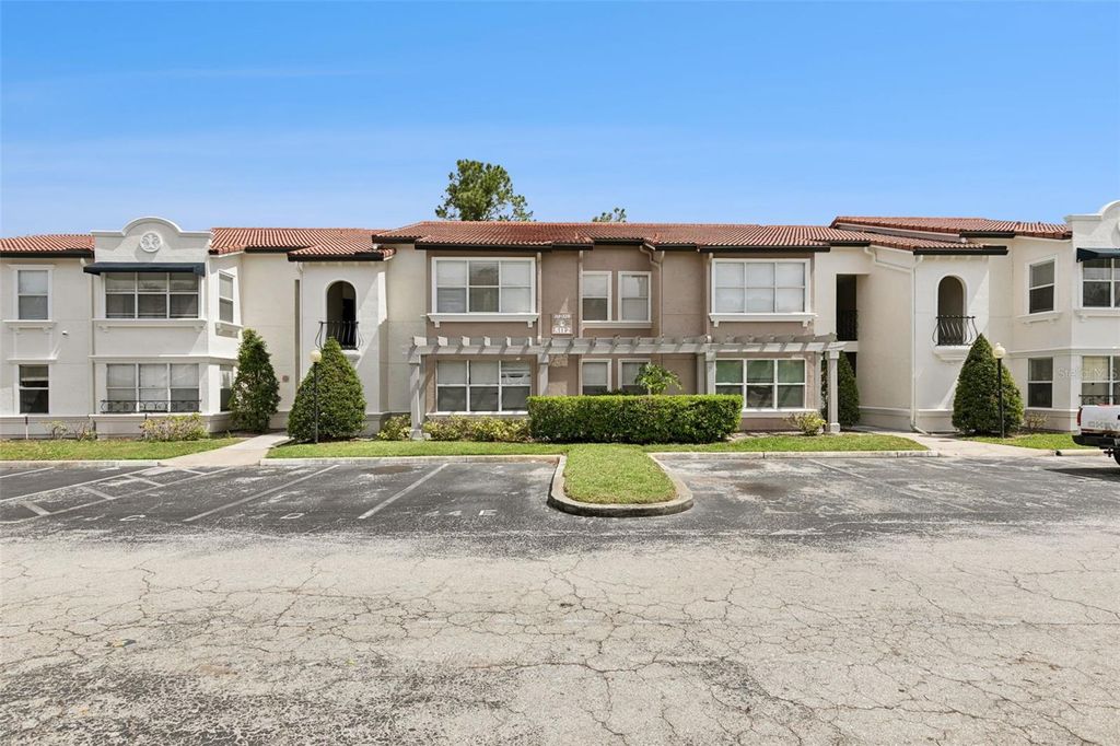 5112 CONROY ROAD 311, Orlando, FL 32811