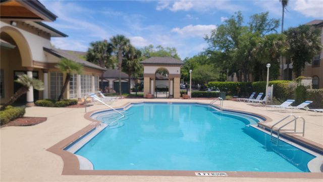 17104 CARRINGTON PARK DRIVE 514, Tampa, FL 33647