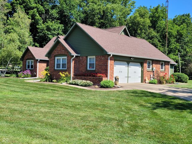239 W Lawton Circle, Rushville, IN 46173