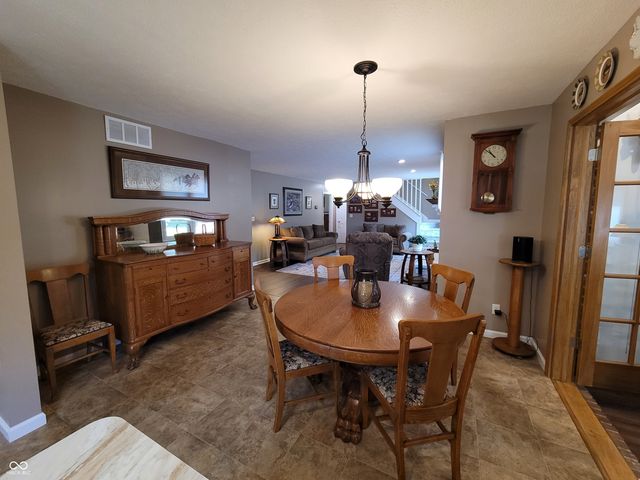 239 W Lawton Circle, Rushville, IN 46173