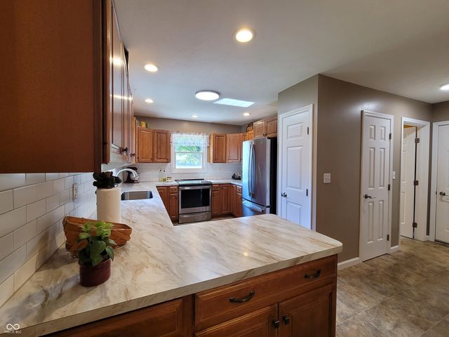 239 W Lawton Circle, Rushville, IN 46173